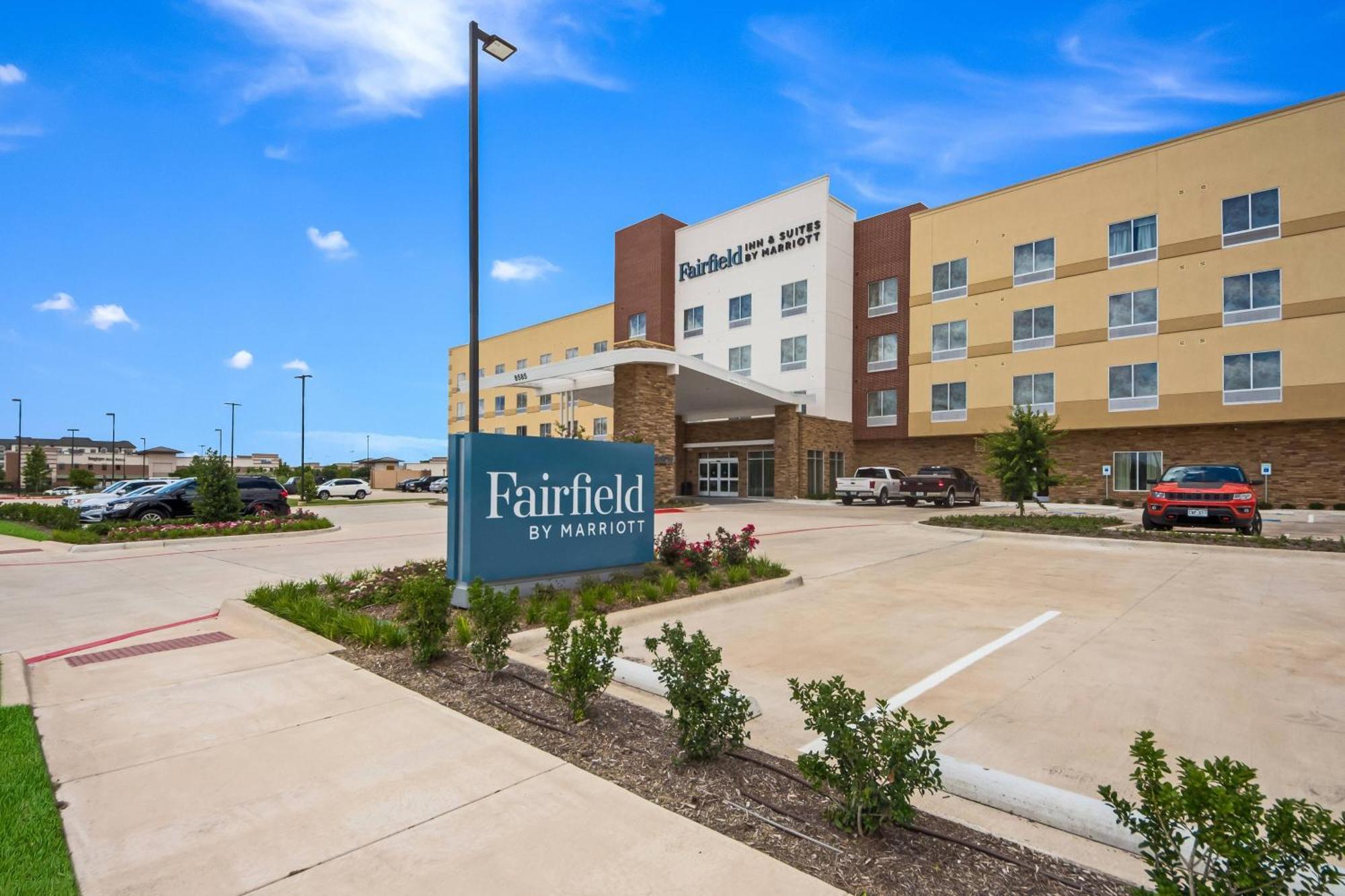 Fairfield Inn & Suites By Marriott Dallas Plano/Frisco Экстерьер фото