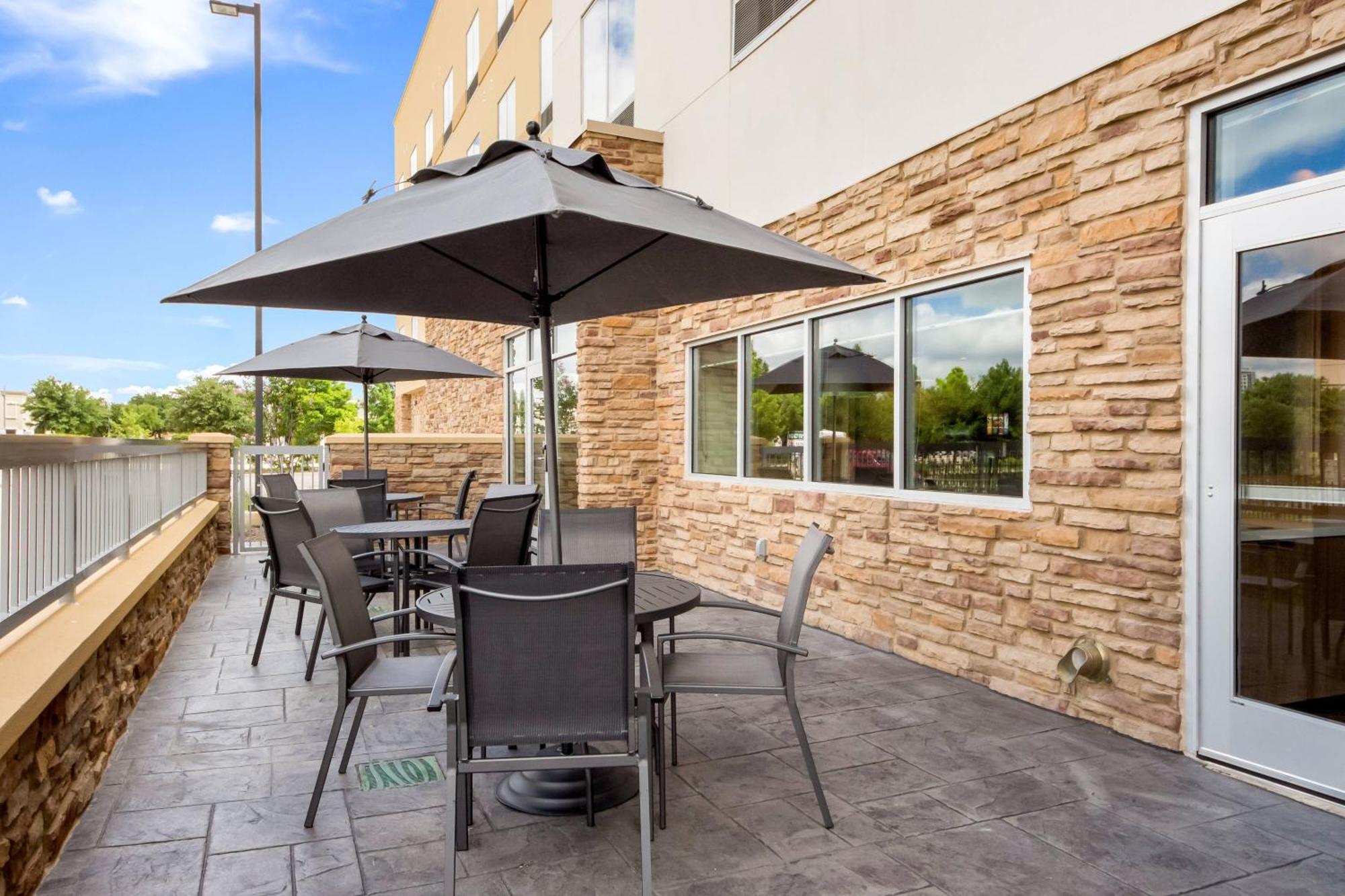 Fairfield Inn & Suites By Marriott Dallas Plano/Frisco Экстерьер фото